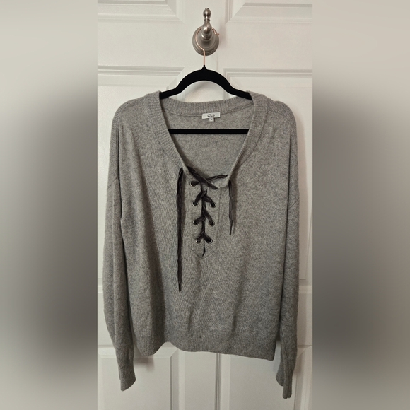 Rails Sweater - Picture 2 of 6